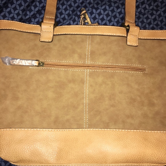 B O C Handbag - Picture 8 of 8